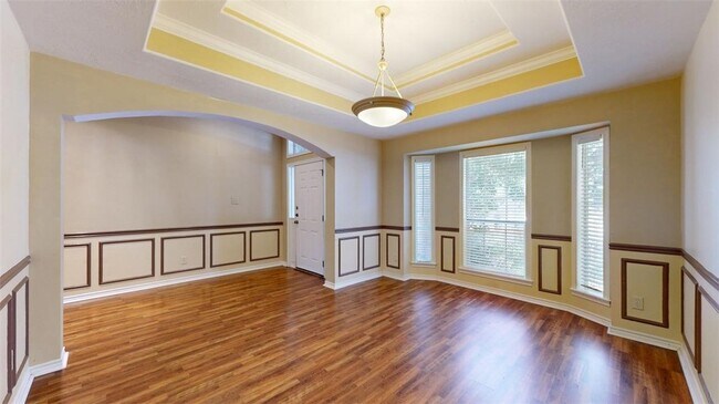 Building Photo - 327 Bernburg Ln