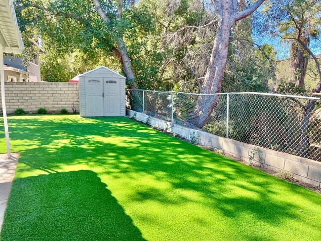 Building Photo - Remodeled 3-bedroom, 2 bath home in Agoura Hills