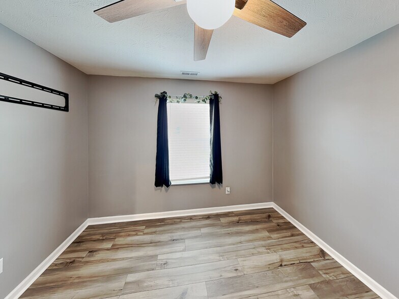 Building Photo - 8145 Ambrosia Ln