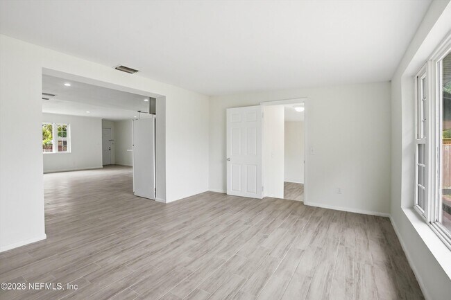 Building Photo - 6713 Provost Rd N