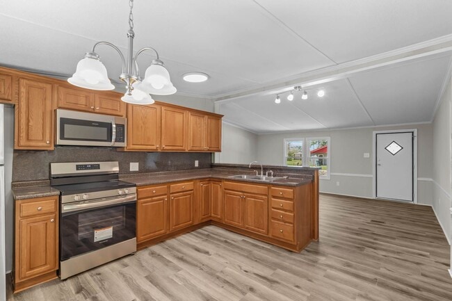 Building Photo - 100 Caviness Dr