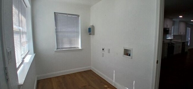 Building Photo - Updated Fort Worth Gem — Over 2,000 Sq Ft, Fireplace & Two Living Spaces