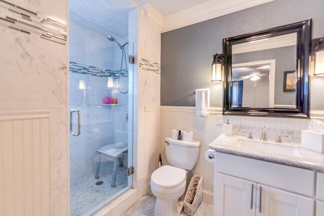 Building Photo - Beautiful Southside Los Banos Rental