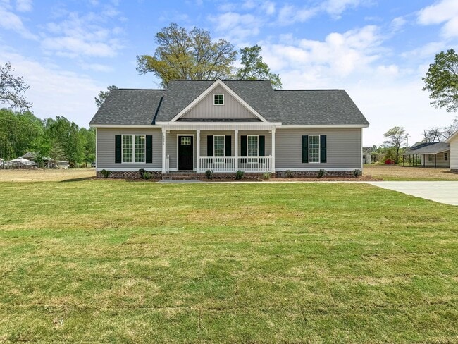 Building Photo - Introducing Your Dream Home in Nash County's Tar River Reservoir Area! Lawn Care Included!
