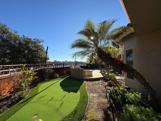 Building Photo - Beautiful 4B/3BA Home in Encinitas!