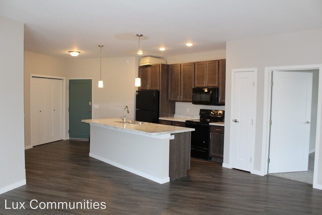 Building Photo - 2 br, 2 bath Apartment - 2899 34th St S