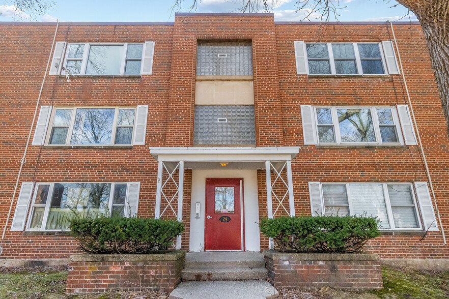 Building Photo - 24 Sherman Ter