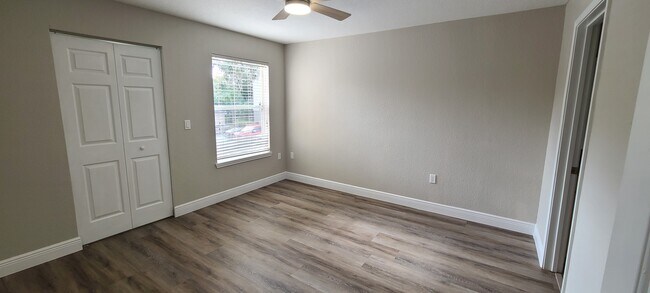 Building Photo - 940 Village Trail