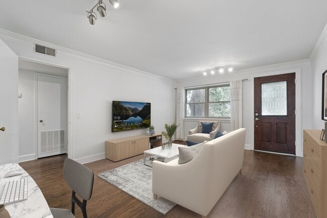 Building Photo - Quaint Westchester Condo