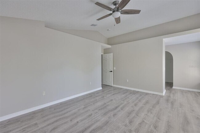 Building Photo - 10505 Opus Dr