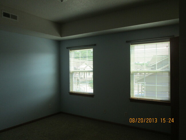 Building Photo - Amazing 2 Bed 2 Bath Condo in North Liberty