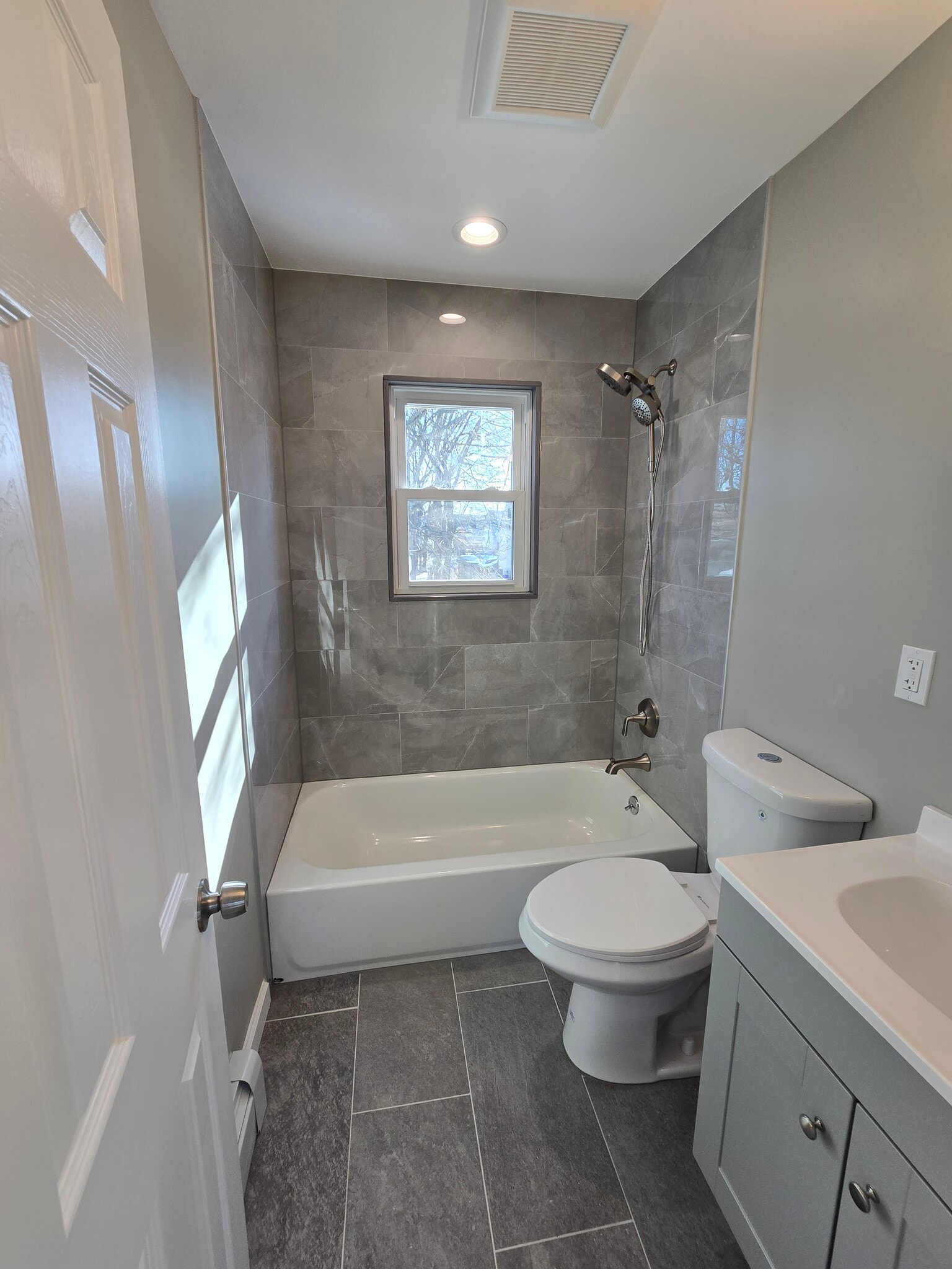 Building Photo - 42 Parkway Blvd