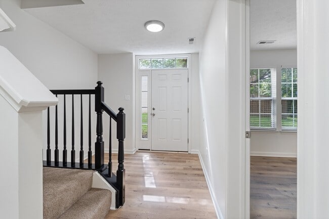 Building Photo - 7022 Dasher Farm Ct