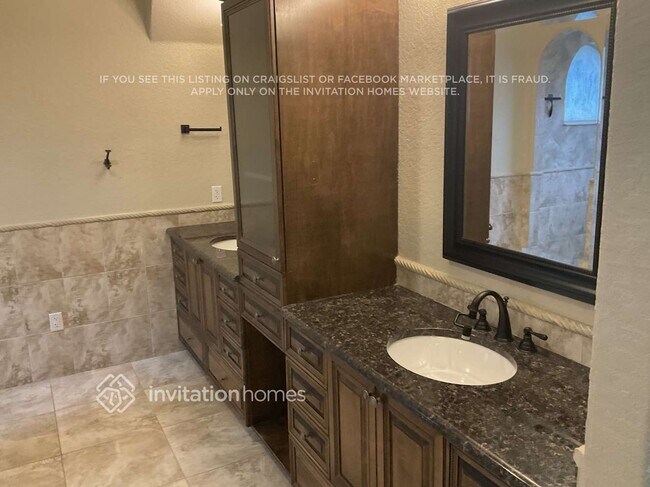 Building Photo - 400 Veracliff Ct