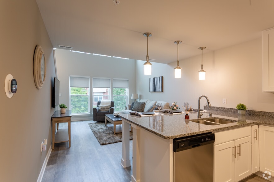 2BR, 2BA - The Mariner
