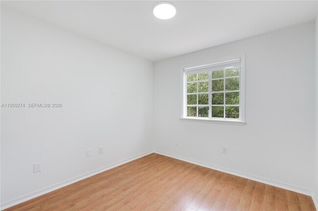 Building Photo - 9481 SW 78th Ave