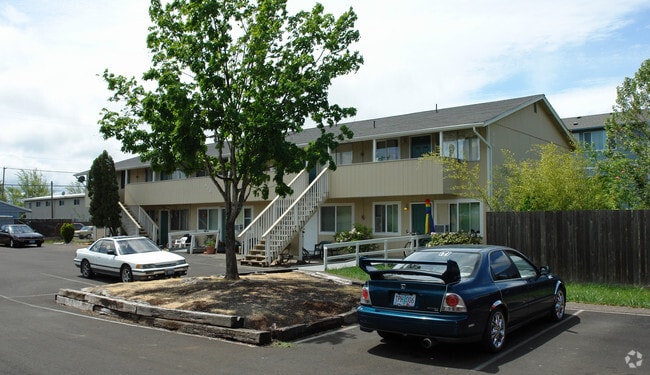 Building Photo - Beverly Ann Apartments
