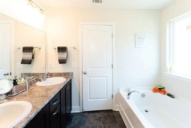 Building Photo - 195 Gambrell Rd