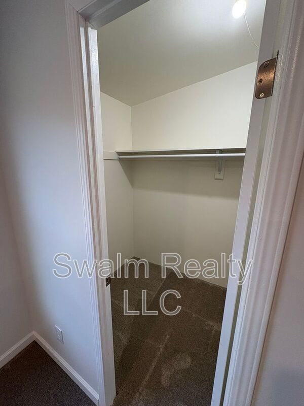 Building Photo - 1165 Bayview Rd