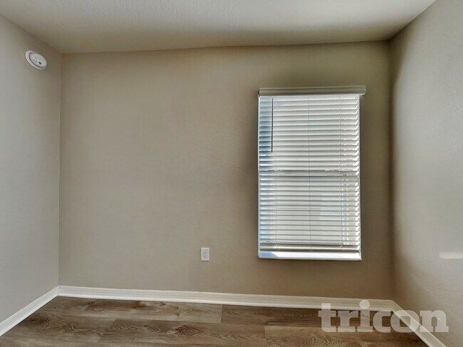 Building Photo - 8070 Diamond Creek Ln