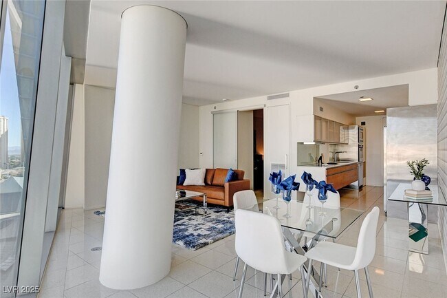 Building Photo - 3726 S Las Vegas Blvd