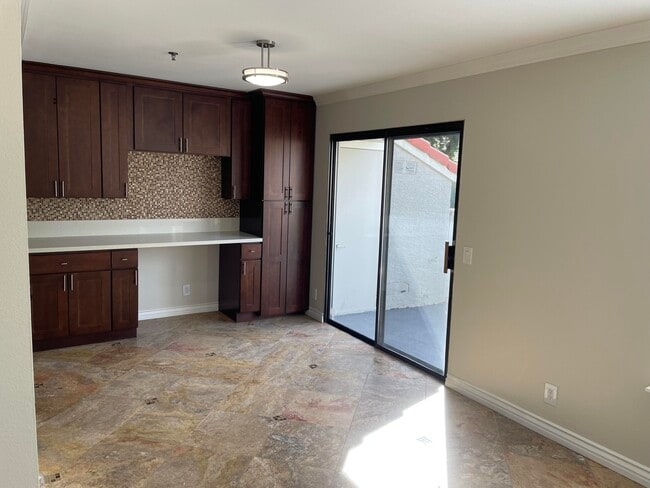 Building Photo - 43376 Cook St