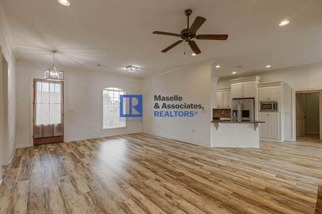 Building Photo - 3 Bed/2 Bath Home in Germantown School District