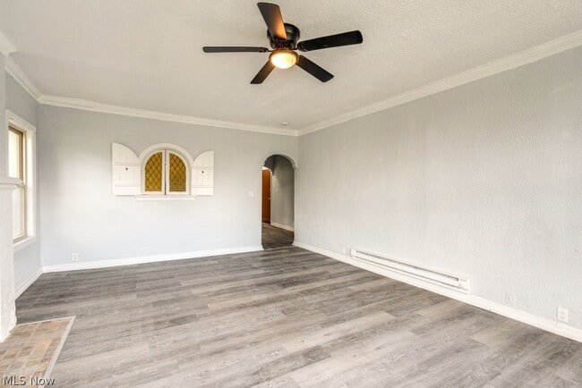 Building Photo - 2840 S Moreland Blvd