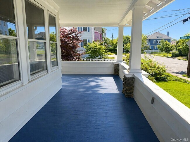 Building Photo - 432 Beach Ave
