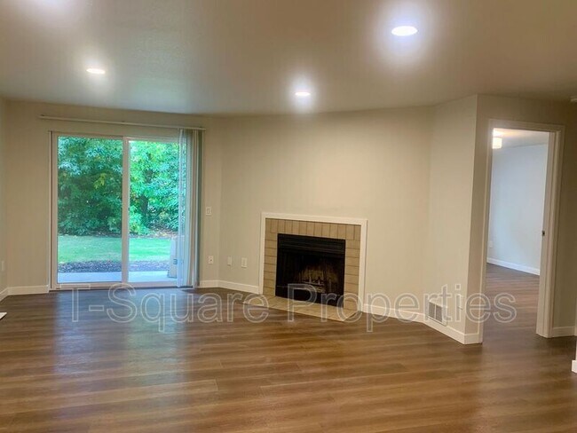 Building Photo - 8226 126th Ave NE