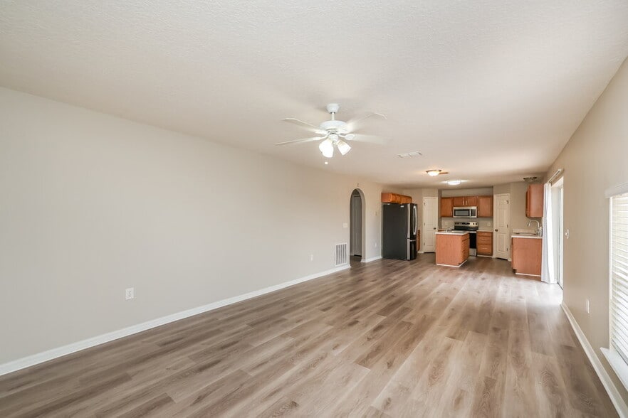 Building Photo - 13513 Mango Bay Dr