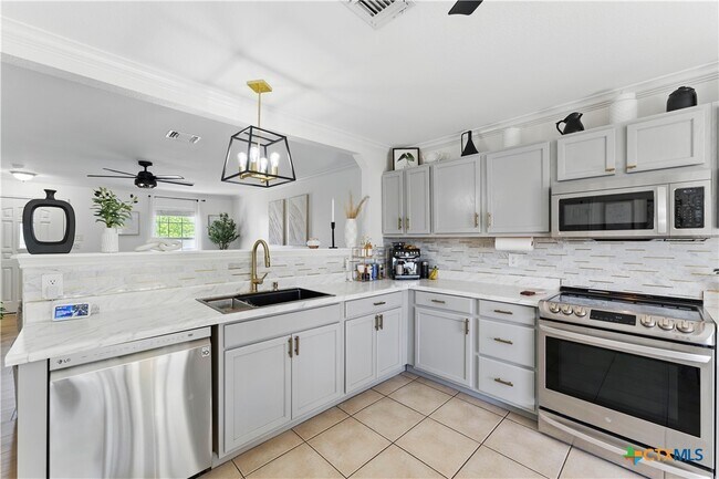 Building Photo - 148 Willow View