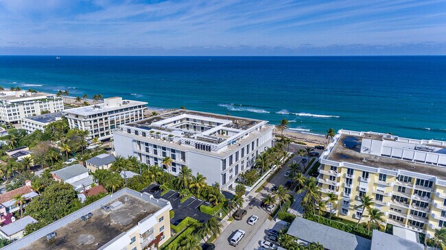 Primary Photo - 400 S Ocean Blvd