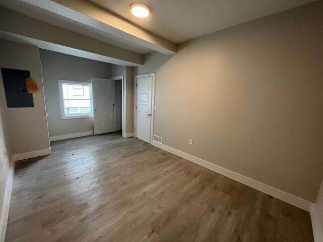 Building Photo - 1966 Randall Rd