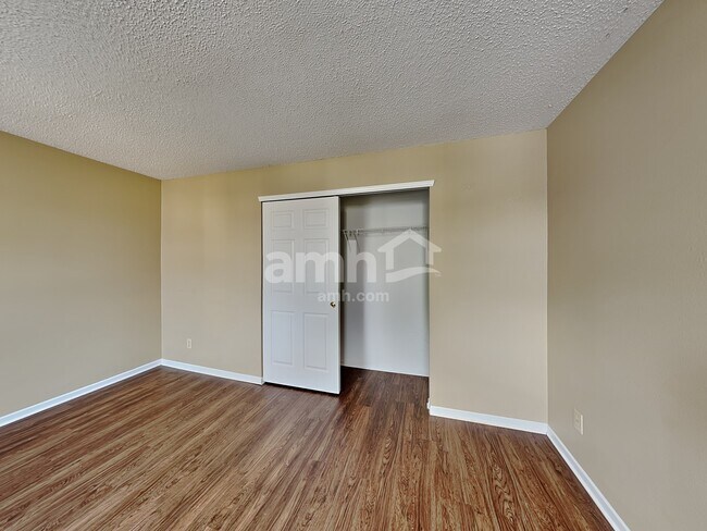 Building Photo - 14766 White Tail Run
