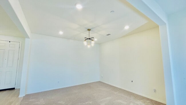 Building Photo - BEAUTIFUL 5BD/3BA-2 Story Home available for rent in Jurupa Valley!