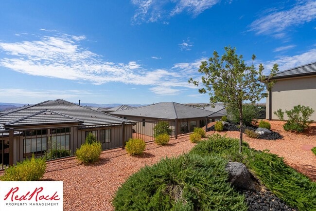 Building Photo - Modern 3 Bedroom Single-Level Home in Vill...