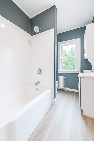 Bathroom - 305 Springside Ave