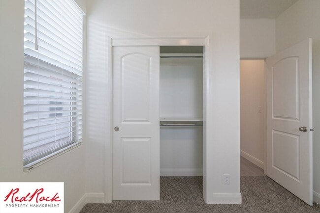 Building Photo - St. George 3 Bedroom Single-Level Home–$30...