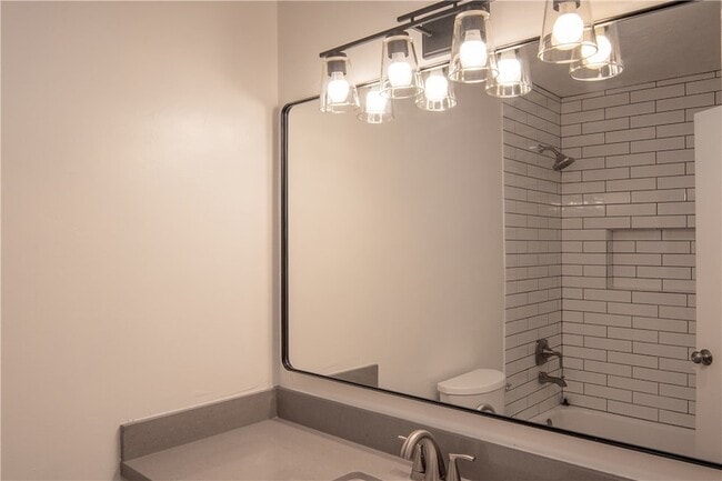 Building Photo - 3213 Heatherwood Dr