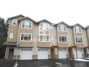 Building Photo - 340 NW 116th Ave