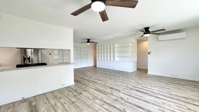 Building Photo - 2340 University Ave