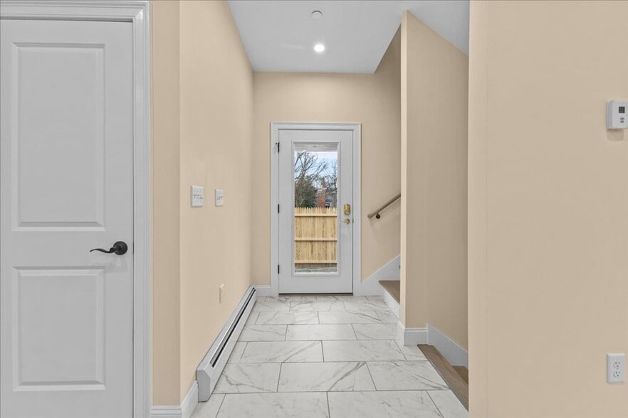 Building Photo - 86-88 North Winooski Ave