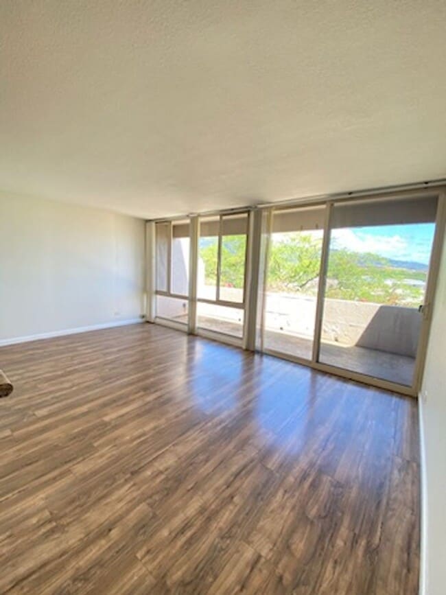 Building Photo - Central Location with Great Ocean and Mountain Views (509 Pio Drive)
