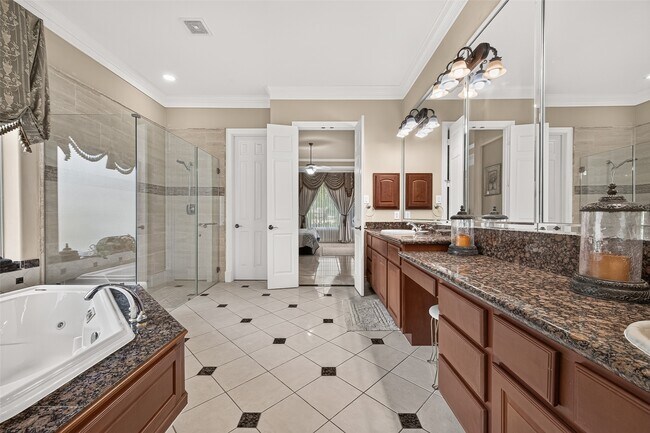 Building Photo - 5303 Fenwick Way Ct