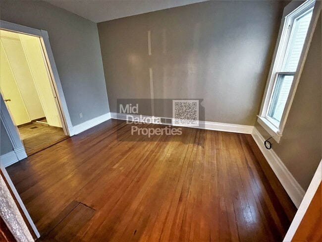 Building Photo - 700 S Wisconsin- 3 bedroom house