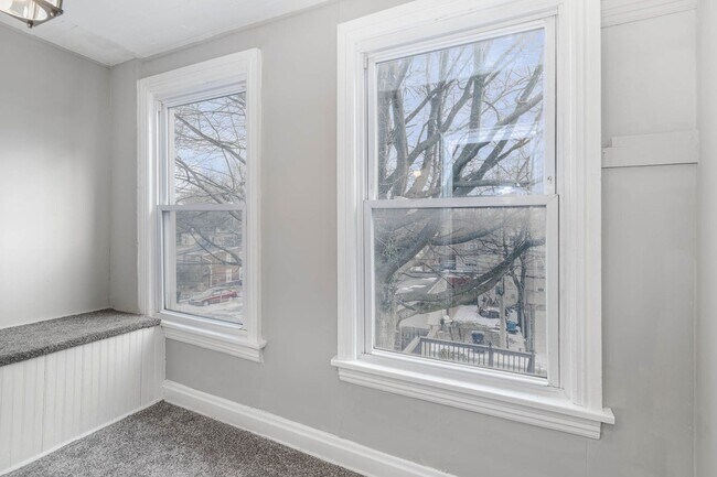 Building Photo - 3 Bedroom 1 Bathroom home in Harrisburg, PA