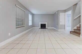 Building Photo - 12611 Ashford Meadow Dr