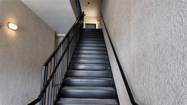 Building Photo - 3051 Greystone Loop