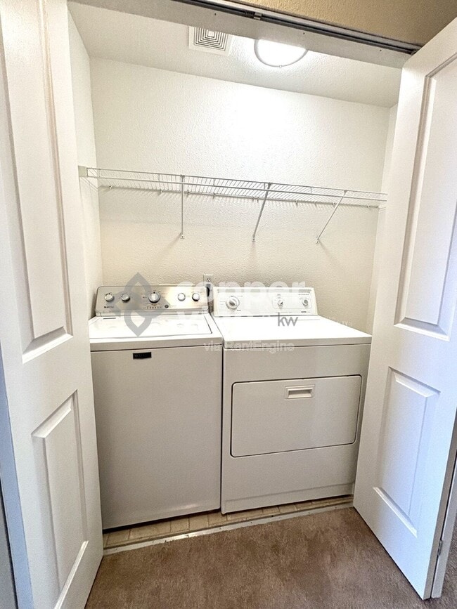 Building Photo - 3285 E 123rd Dr